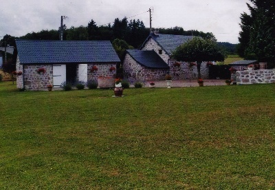 du Bourg Village